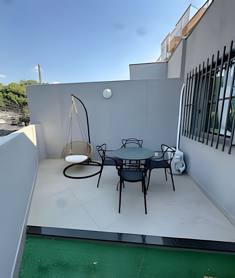 Lhama Studio com área privativa!